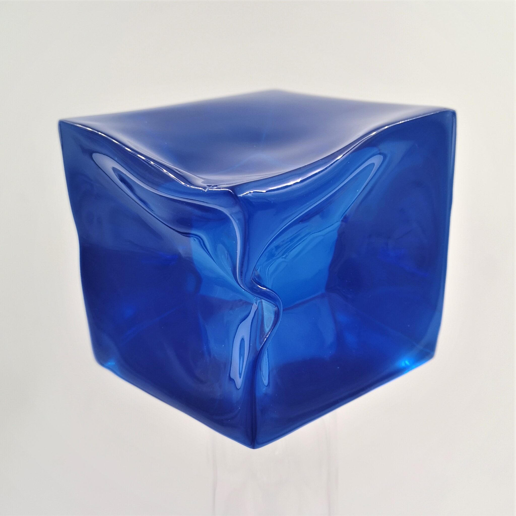 le-rude-cube-bleu