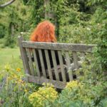 Détente dans un jardin par Sandra RUSSIER